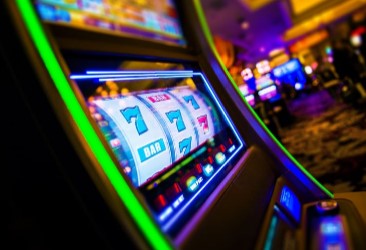 UK Gets Tough On Out Of Control Online Slot Machines With £5 Maximum Stake Limit